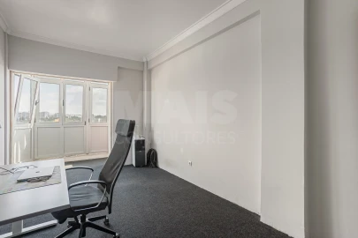 Apartamento T2 para Venda em Sacavém e Prior Velho