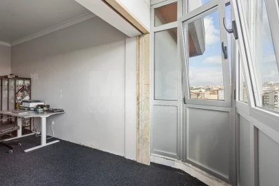 Apartamento T2 para Venda em Sacavém e Prior Velho