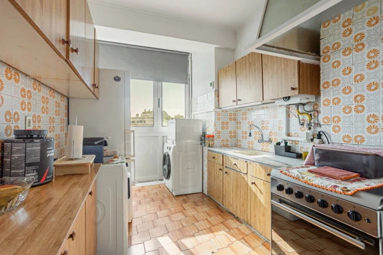 Apartamento T2 para Venda em Sacavém e Prior Velho Foto 6