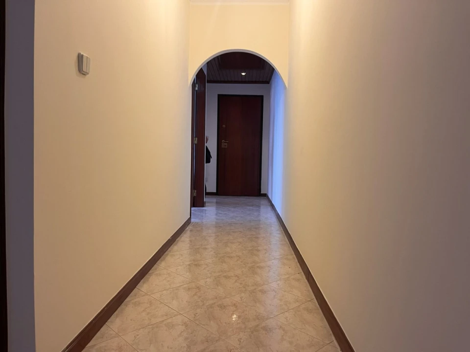 Apartamento T2 para Venda em Algueirão-Mem Martins Foto 14