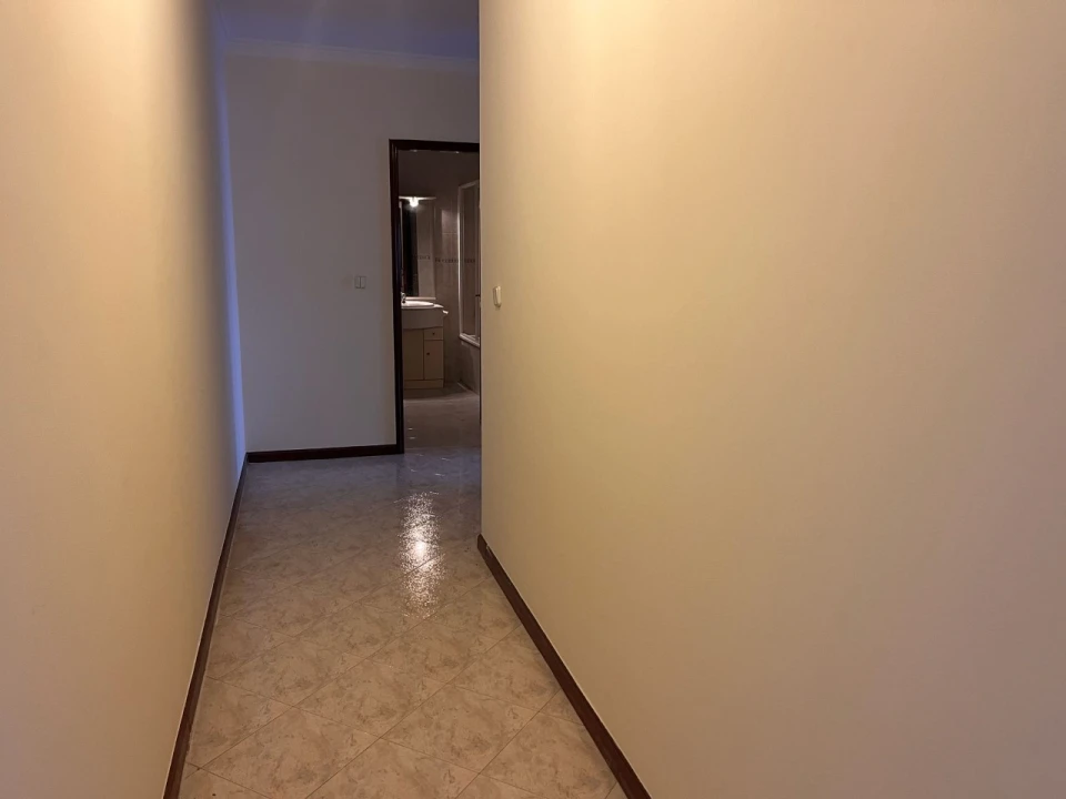 Apartamento T2 para Venda em Algueirão-Mem Martins Foto 10