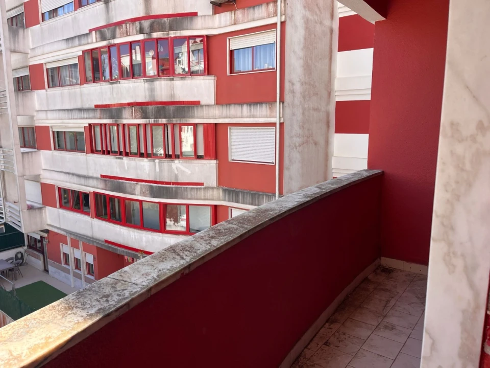 Apartamento T2 para Venda em Algueirão-Mem Martins Foto 15