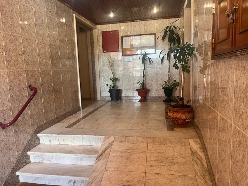 Apartamento T2 para Venda em Algueirão-Mem Martins Foto 20