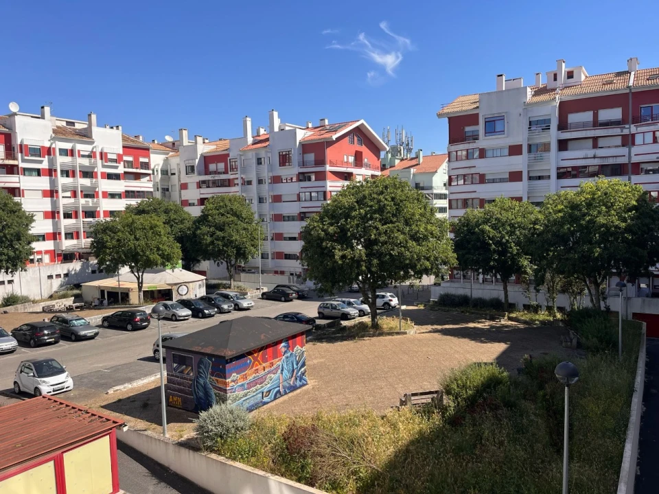 Apartamento T2 para Venda em Algueirão-Mem Martins Foto 23