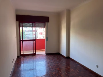 Apartamento T2 para Venda em Algueirão-Mem Martins