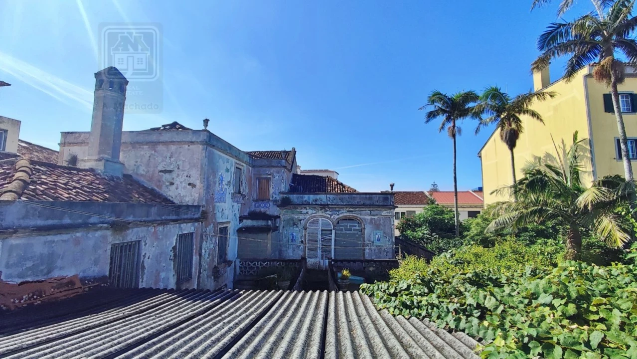 Moradia T12 para Venda em Ponta Delgada (São José) Foto 16