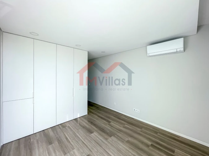 Apartamento T2 para Venda em Almancil Foto 12