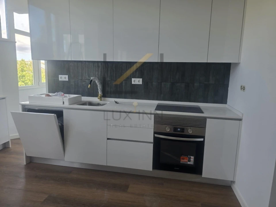 Apartamento T2 para Venda em Venteira Foto 1