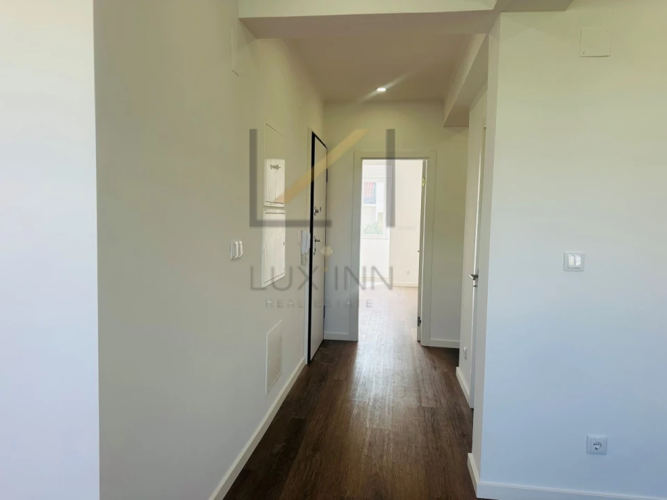 Apartamento T2 para Venda em Venteira Foto 11