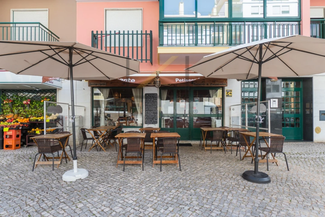 Negócio para Venda em Queluz e Belas Foto 1