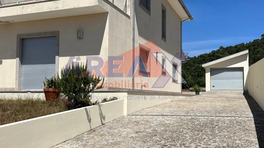 Moradia T3 para Venda em Escariz
