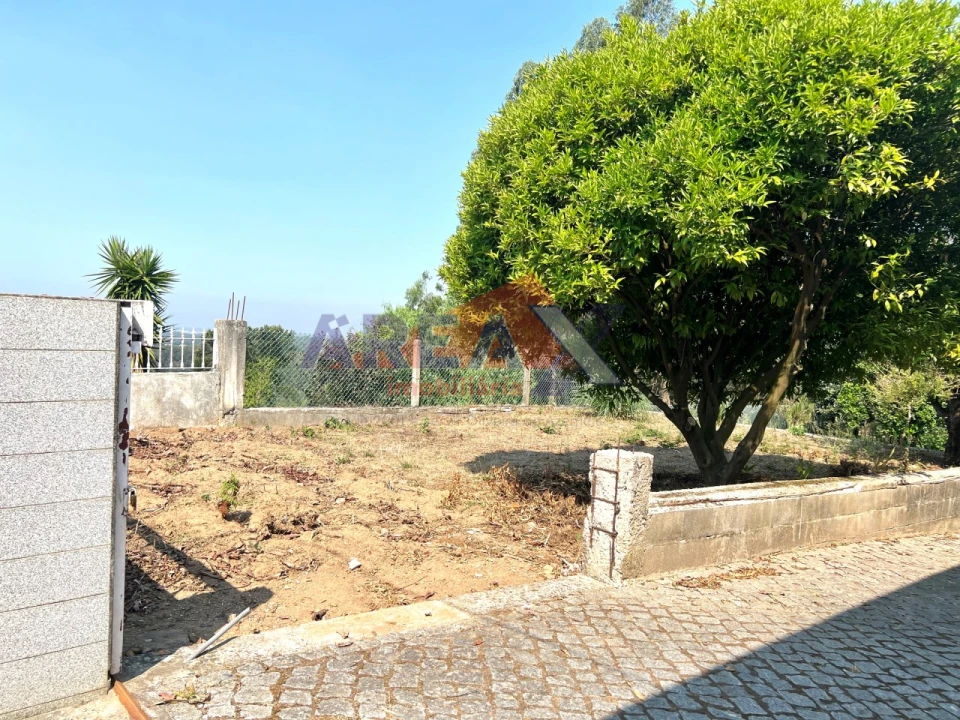 Moradia T2 para Venda em Vila de Cucujães Foto 6
