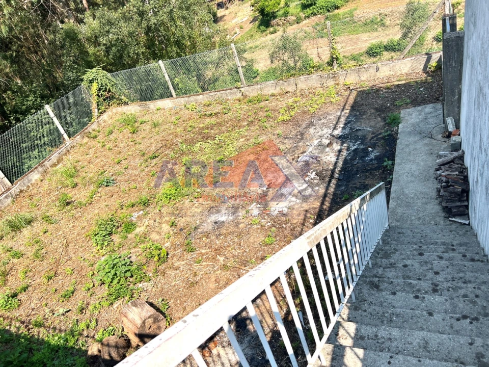 Moradia T2 para Venda em Vila de Cucujães Foto 66