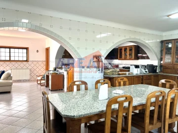 Moradia T2 para Venda em Vila de Cucujães