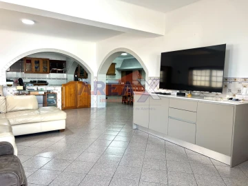 Moradia T2 para Venda em Vila de Cucujães