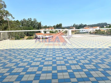 Moradia T2 para Venda em Vila de Cucujães