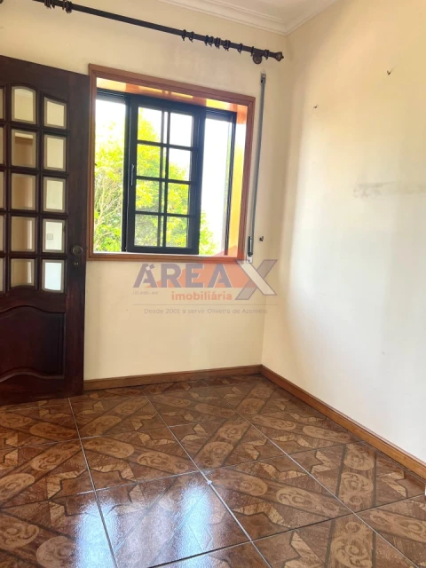 Moradia T2 para Venda em Vila de Cucujães