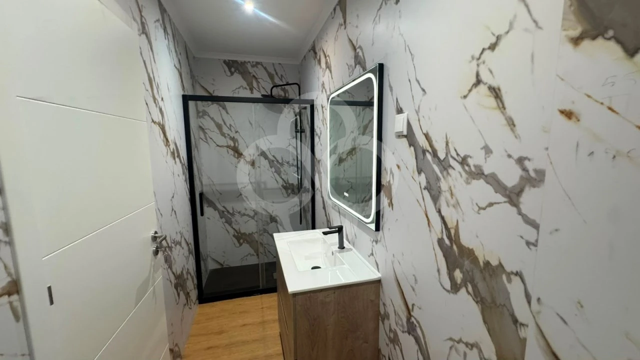 Apartamento T2 para Venda em Santa Maria e São Miguel, São Martinho, São Pedro Penaferrim Foto 6