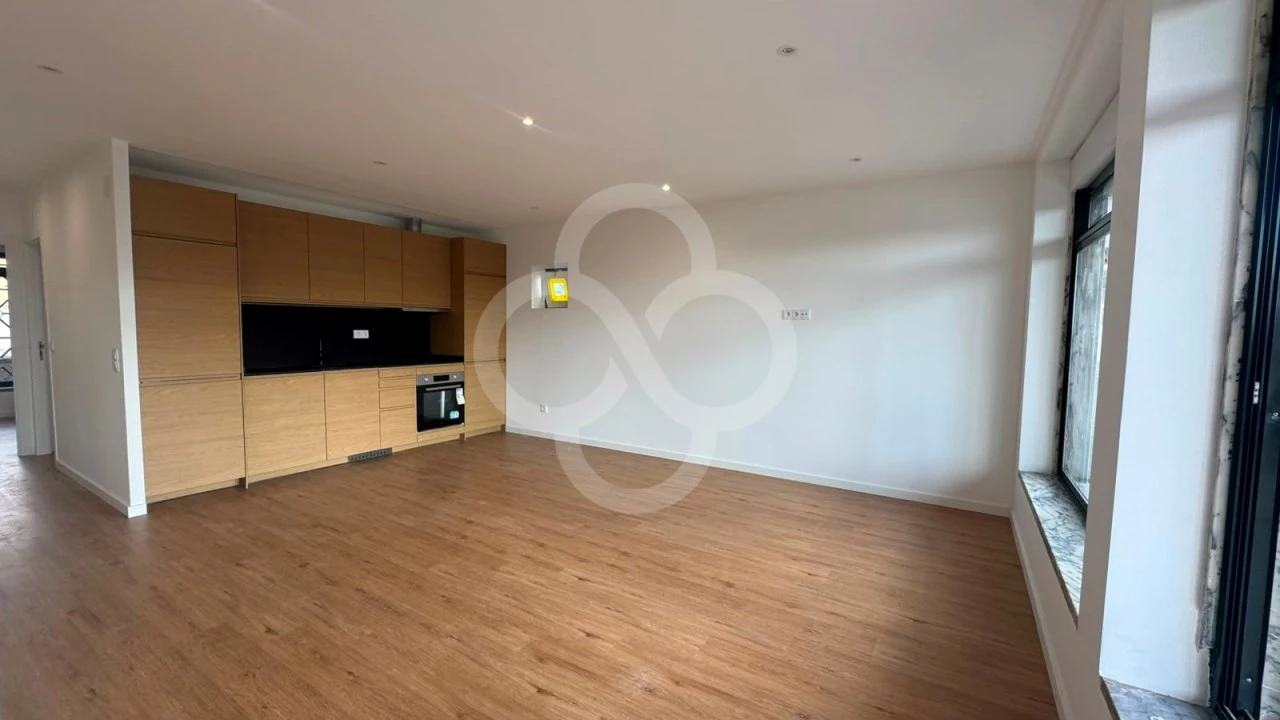 Apartamento T2 para Venda em Santa Maria e São Miguel, São Martinho, São Pedro Penaferrim Foto 13