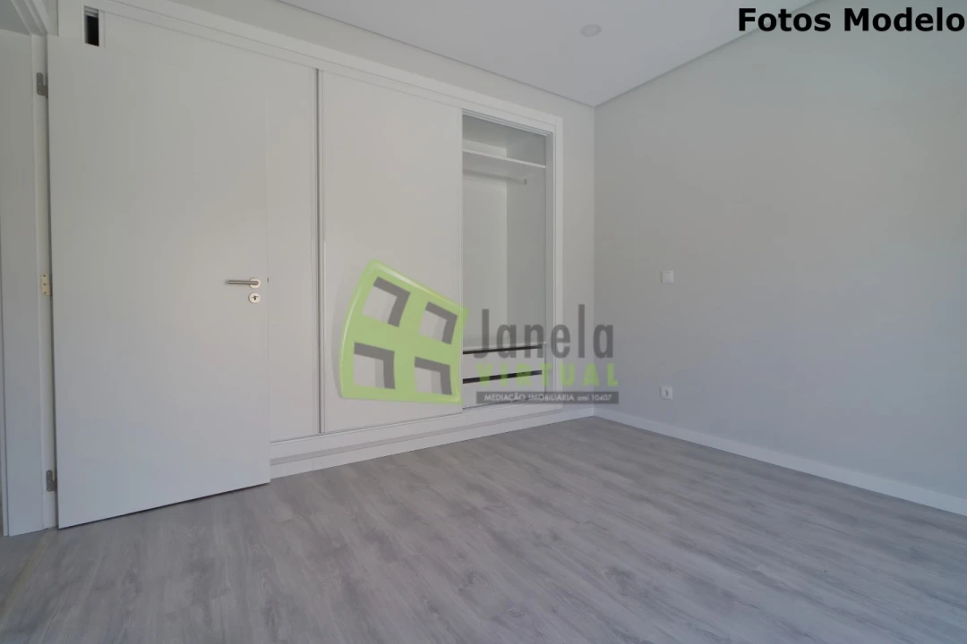 Moradia T3 para Venda em Fernao Ferro Foto 15