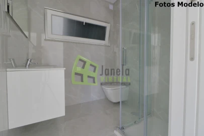 Moradia T3 para Venda em Fernao Ferro