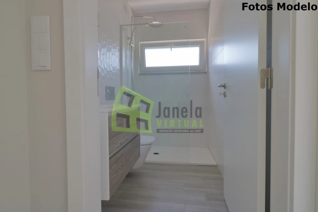 Moradia T3 para Venda em Fernao Ferro Foto 16