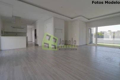 Moradia T3 para Venda em Fernao Ferro