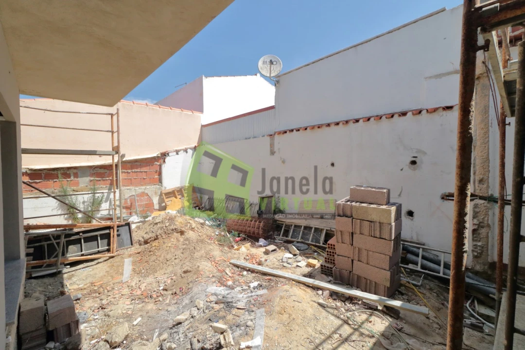 Moradia T3 para Venda em Fernao Ferro Foto 15