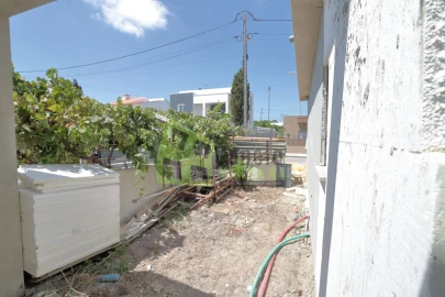 Moradia T3 para Venda em Fernao Ferro