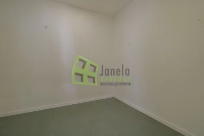 Loja para Venda em Amora