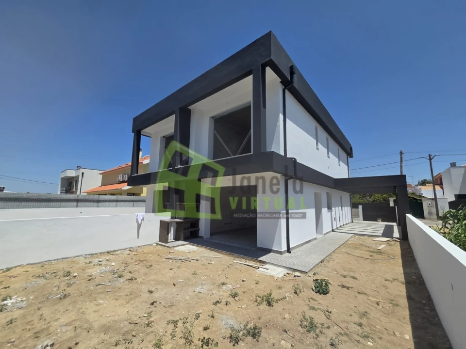 Moradia T3 para Venda em Fernao Ferro Foto 3