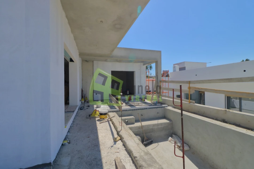 Moradia T3 para Venda em Fernao Ferro Foto 12