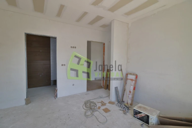 Moradia T3 para Venda em Fernao Ferro Foto 13