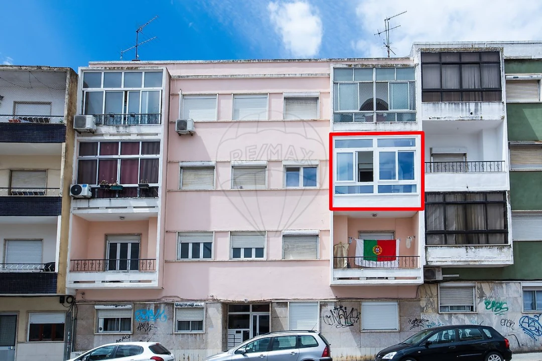 Apartamento T2 para Venda em Amora Foto 14