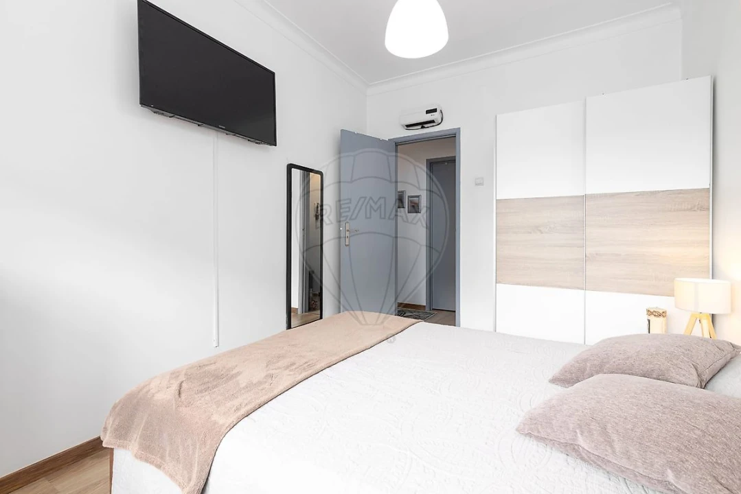 Apartamento T2 para Venda em Castanheira do Ribatejo e Cachoeiras Foto 4