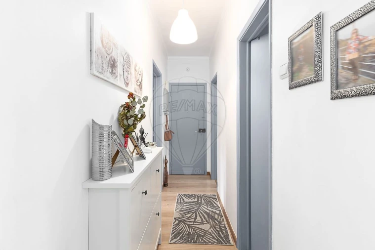 Apartamento T2 para Venda em Castanheira do Ribatejo e Cachoeiras Foto 2