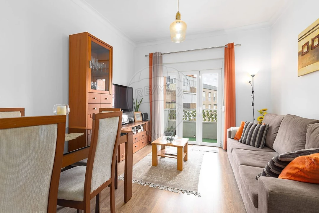 Apartamento T2 para Venda em Castanheira do Ribatejo e Cachoeiras Foto 9