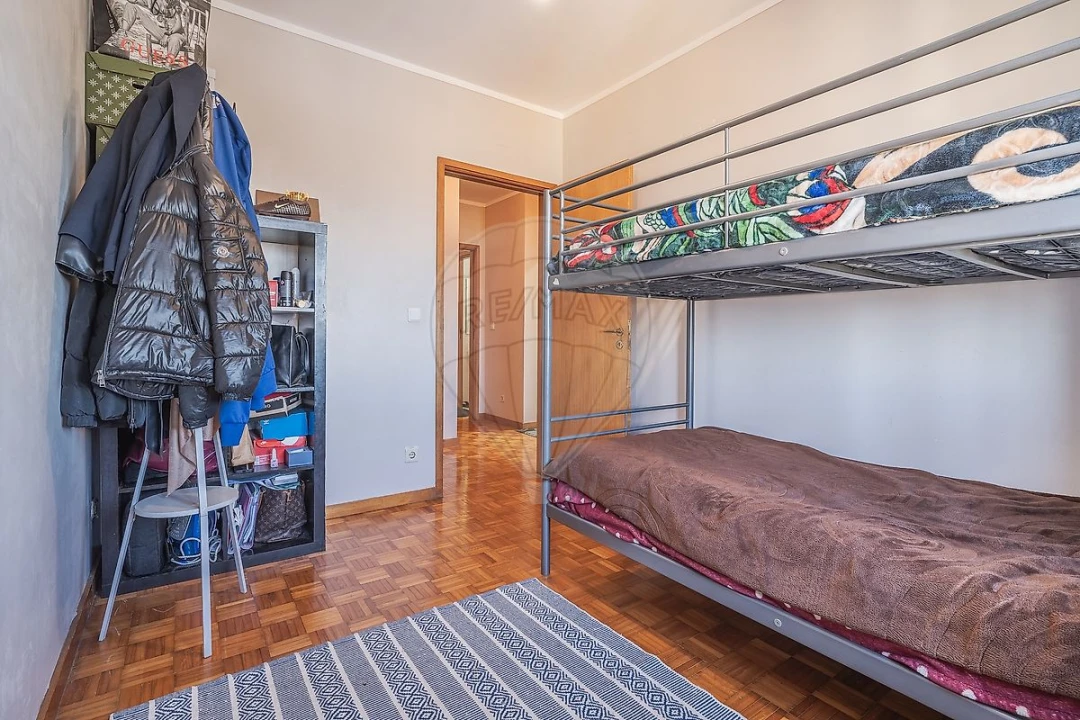 Apartamento T3 para Venda em Vilar de Andorinho Foto 11