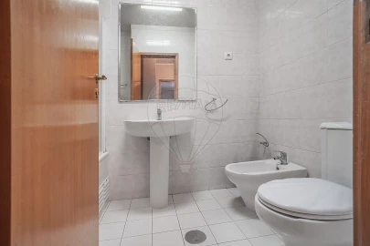 Apartamento T3 para Venda em Vilar de Andorinho
