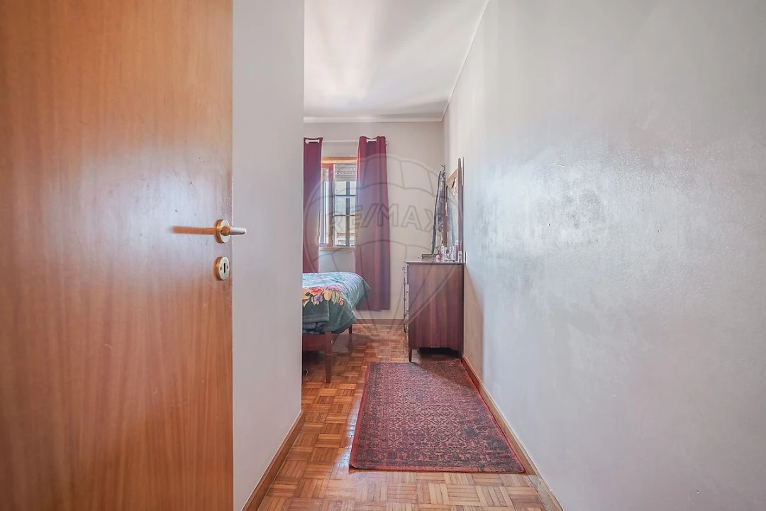 Apartamento T3 para Venda em Vilar de Andorinho Foto 12