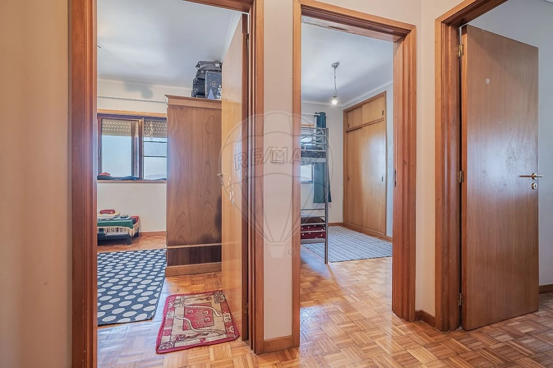 Apartamento T3 para Venda em Vilar de Andorinho Foto 15