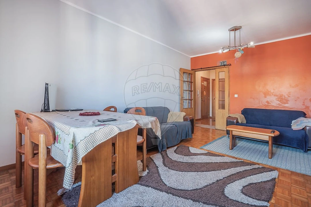 Apartamento T3 para Venda em Vilar de Andorinho Foto 18