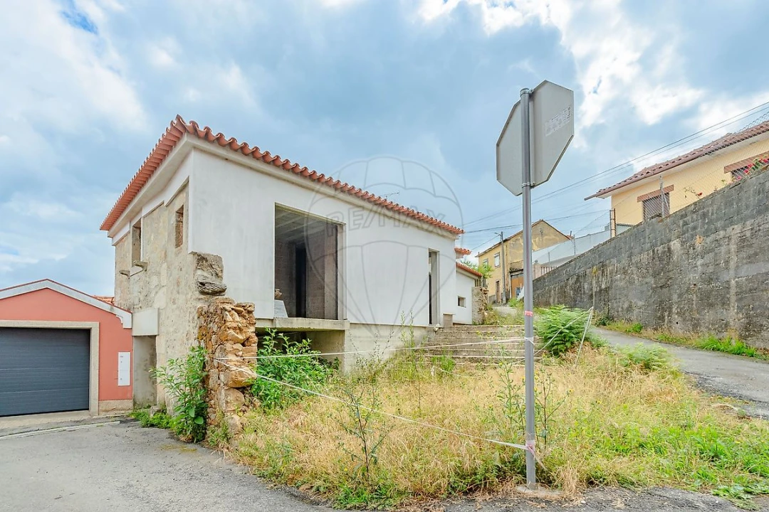 Moradia T2 para Venda em Lobão, Gião, Louredo e Guisande Foto 2