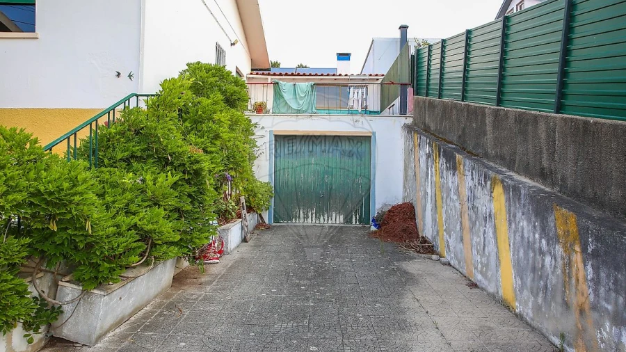 Moradia T2 para Venda em A dos Cunhados e Maceira