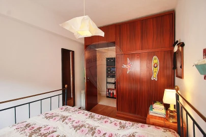 Apartamento T2 para Arrendamento em São Domingos de Benfica