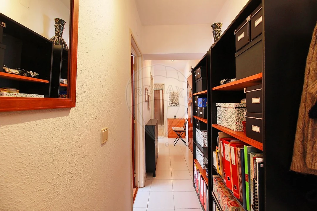 Apartamento T2 para Arrendamento em São Domingos de Benfica Foto 11