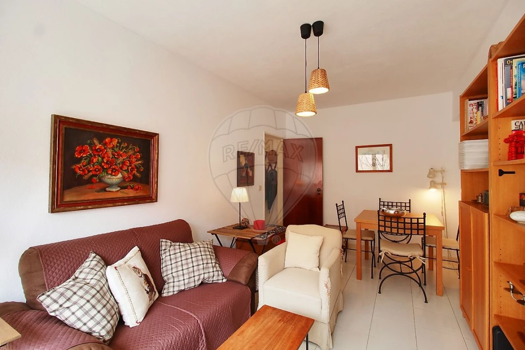 Apartamento T2 para Arrendamento em São Domingos de Benfica Foto 16