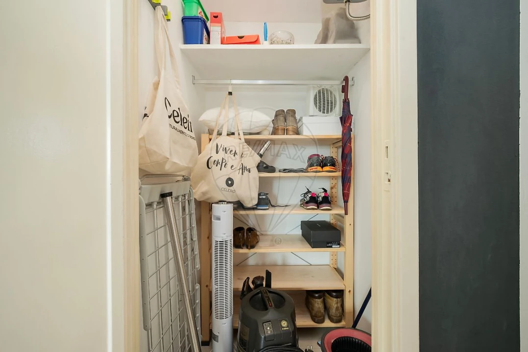 Apartamento T2 para Venda em São Domingos de Benfica Foto 30