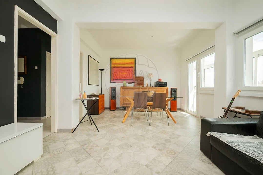 Apartamento T2 para Venda em São Domingos de Benfica Foto 8