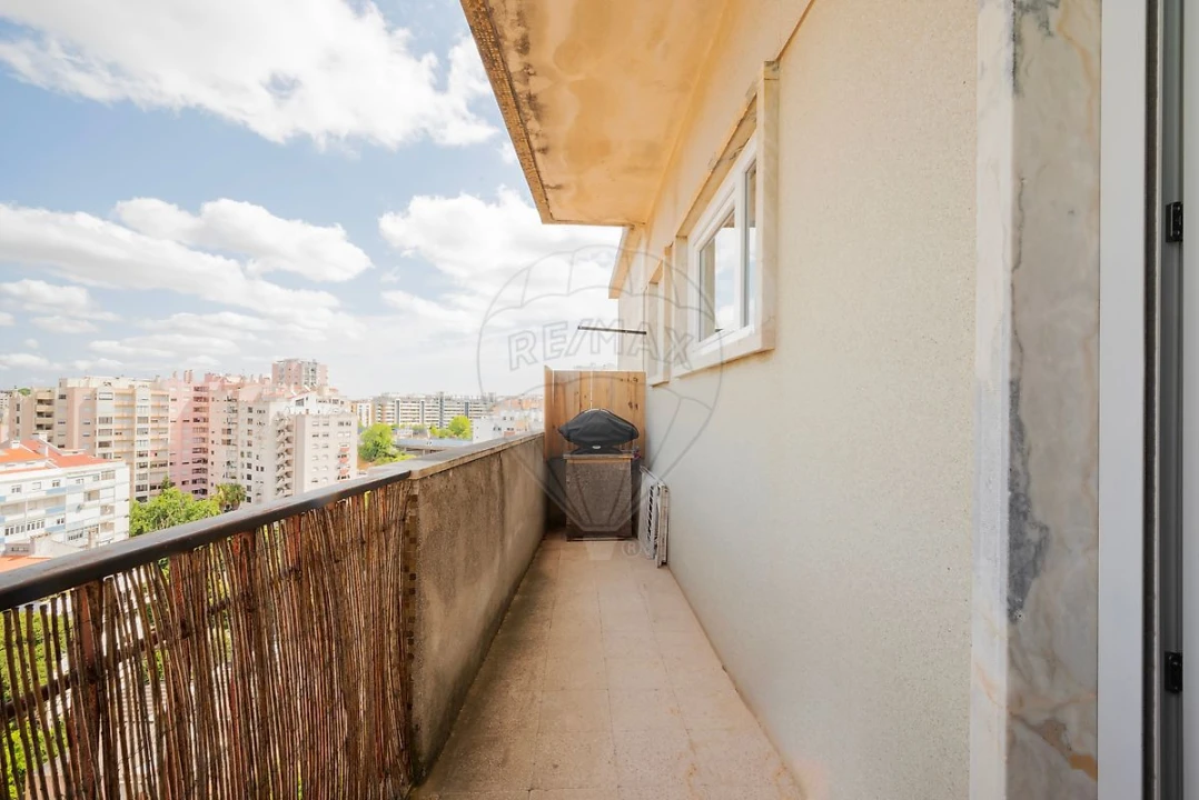Apartamento T2 para Venda em São Domingos de Benfica Foto 19